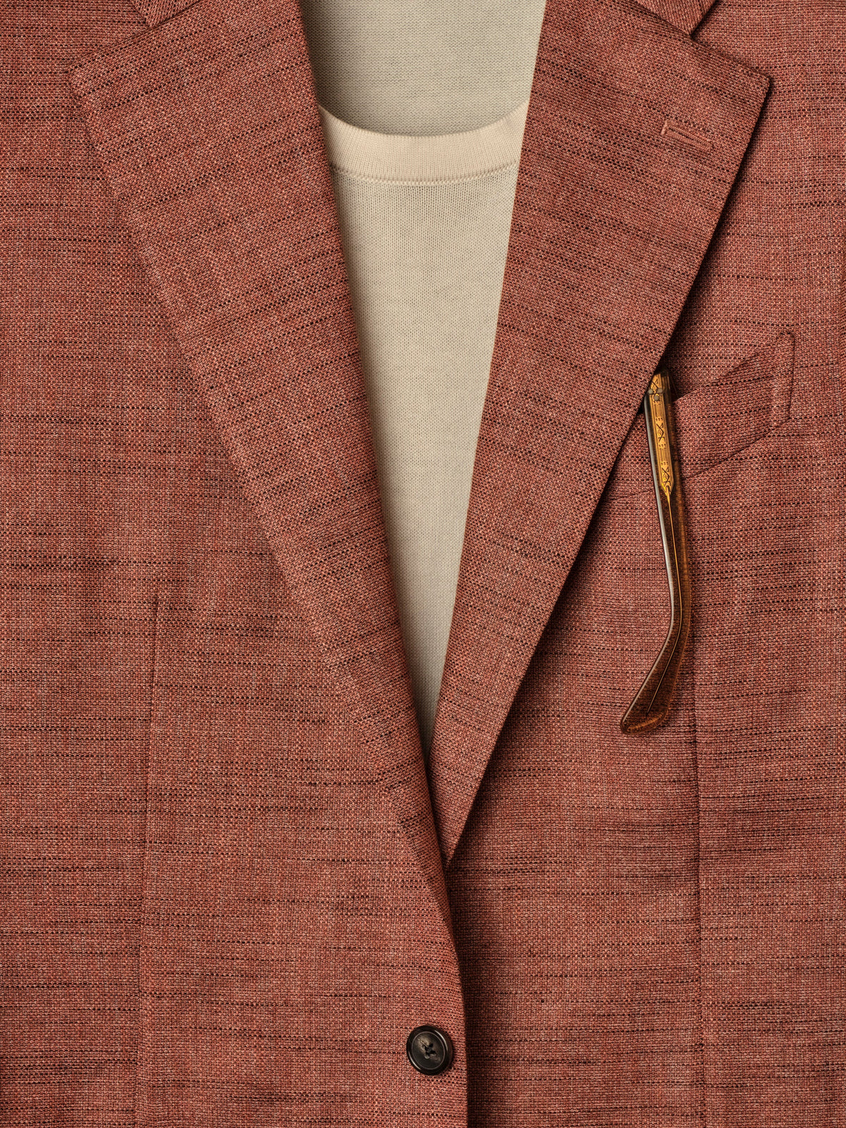 Summer Tailoring: For Weightless Wear